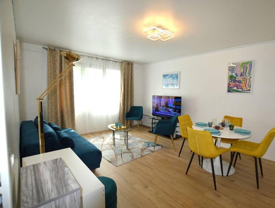
                                                Location
                                                 Beau 2P meublé 45m² avec ascenseur et parking