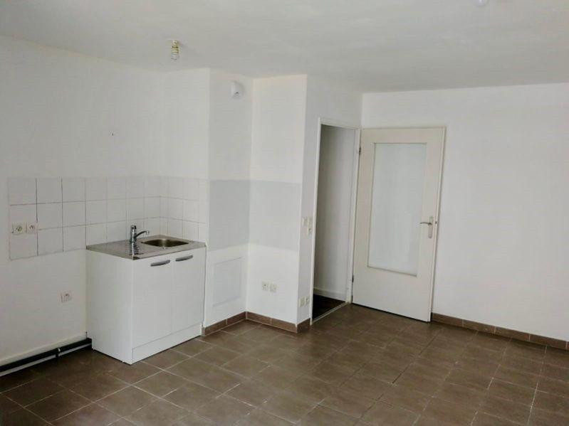 
                                                Location
                                                 Beau 2P meublé 45m² avec balcon et parking