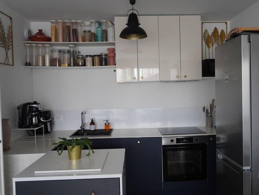 
                                                Location
                                                 Beau 2P meublé 45m² avec balcon filant