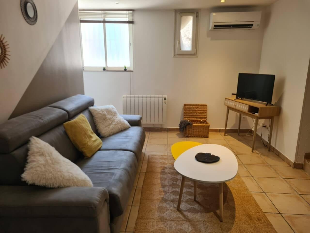 
                                                Location
                                                 Beau 2P meublé 45m² avec terrasse