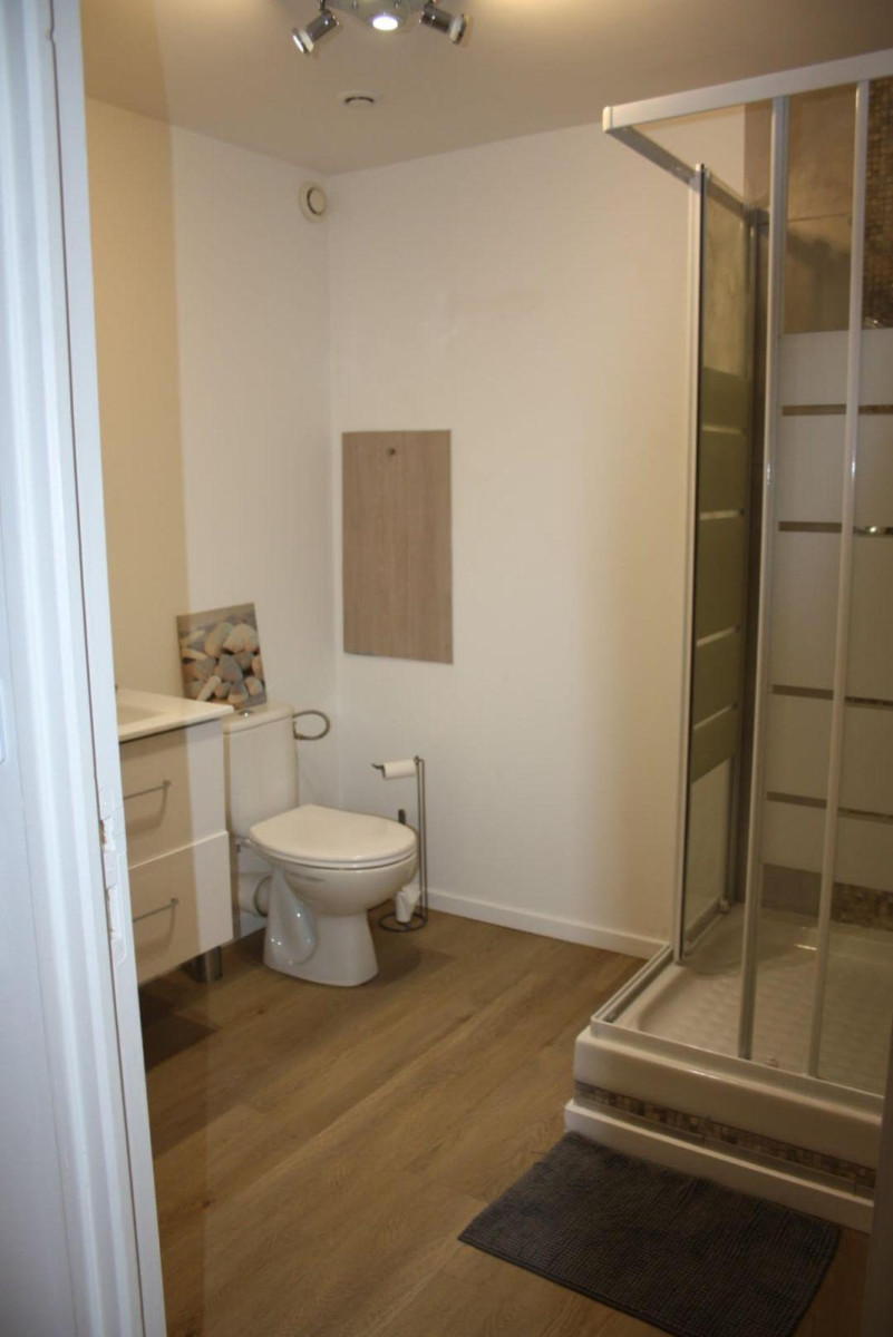 
                                                Location
                                                 Beau 2P meublé 45m² avec terrasse
