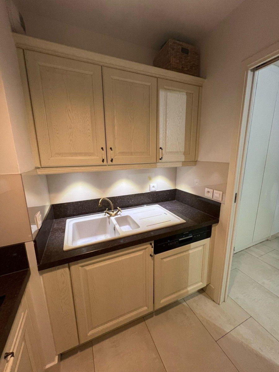 
                                                Location
                                                 Beau 2P meublé 46m² avec balcon