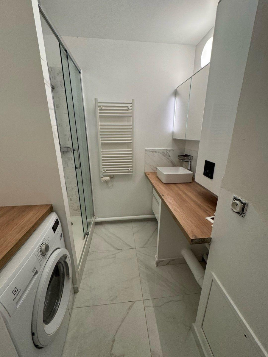 
                                                Location
                                                 Beau 2P meublé 47 m² dans résidence sécurisée