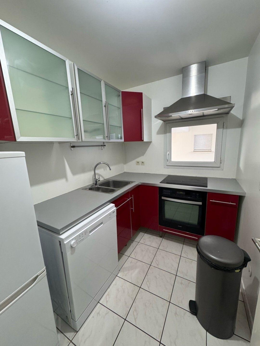 
                                                Location
                                                 Beau 2P meublé 47 m² dans résidence sécurisée