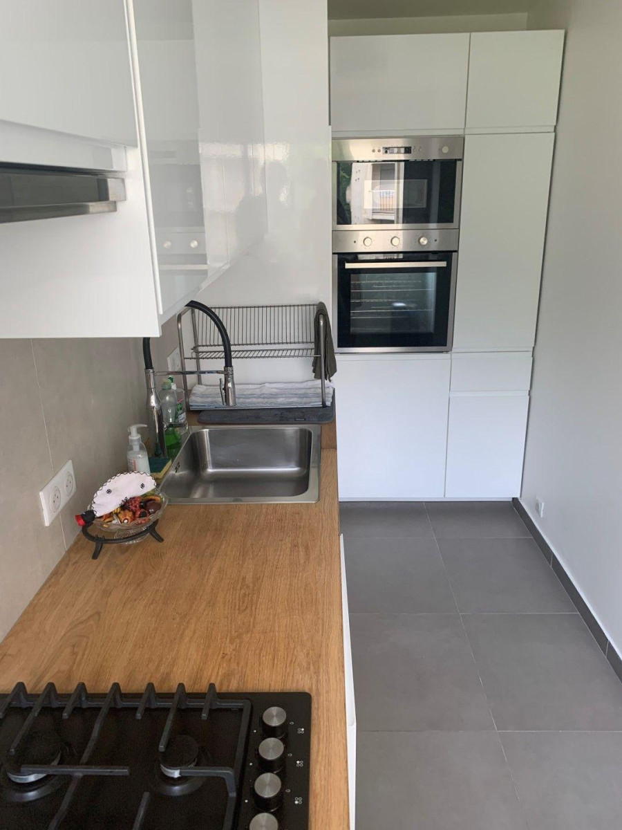 
                                                Location
                                                 Beau 2P meublé 47m² avec terrasse et jardin