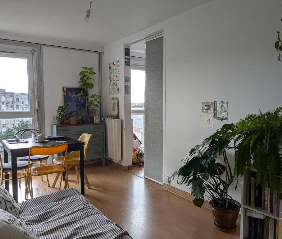 
                                                Location
                                                 Beau 2P meublé 47m² avec vue dégagée sur Paris