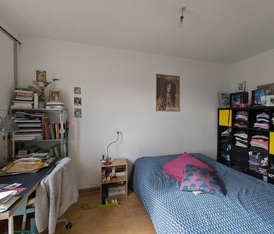 
                                                Location
                                                 Beau 2P meublé 47m² avec vue dégagée sur Paris
