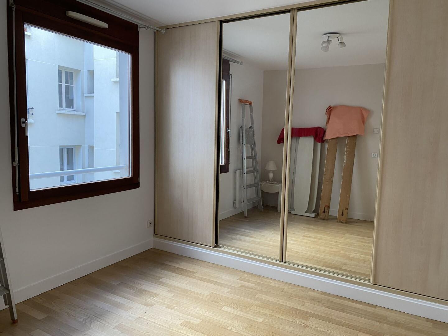 
                                                Location
                                                 Beau 2P meublé 48m² rénové avec balcon