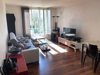 
                                                Location
                                                 Beau 2P meublé 49m² au calme, côté cour