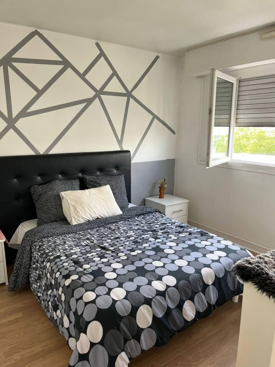 
                                                Location
                                                 Beau 2P meublé 49m² avec balcon