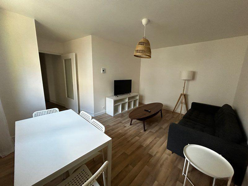 
                                                Location
                                                 Beau 2P meuble 49m² parc Oberthur +parking
