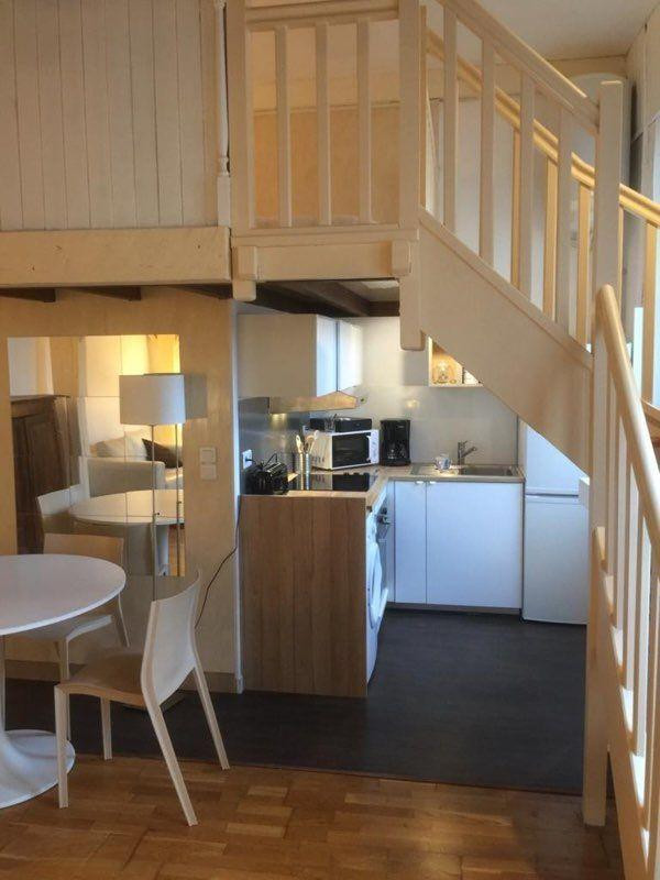 
                                                Location
                                                 Beau 2P meublé (50m² au sol, 35m² carrez) rénové