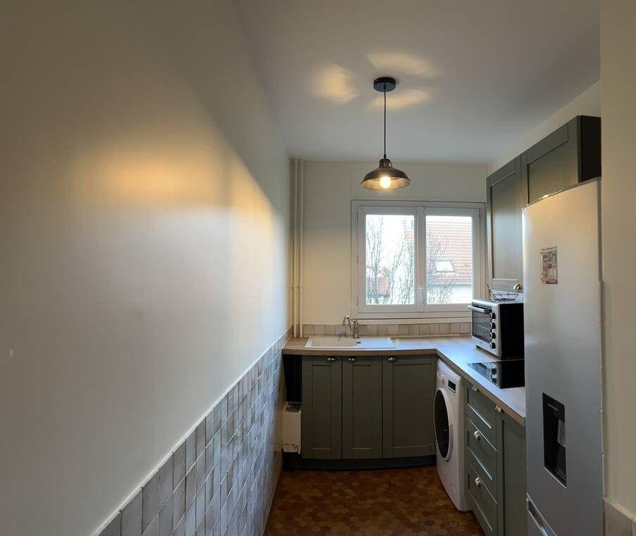 
                                                Location
                                                 Beau 2P meublé 50m² avec balcon