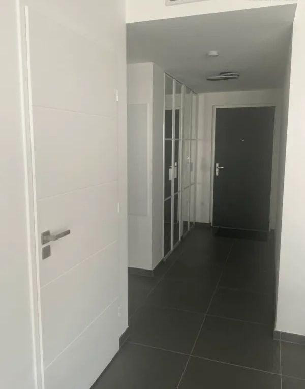 
                                                Location
                                                 Beau 2P meublé 51m² avec terrasse de 14m²