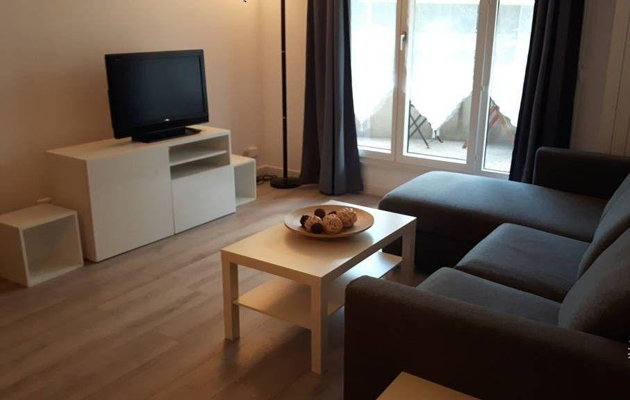 
                                                Location
                                                 Beau 2P meublé 51m² très calme