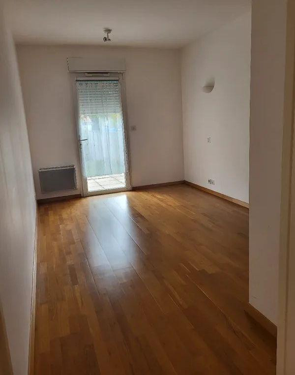 
                                                Location
                                                 Beau 2P meublé 52m² avec jardin