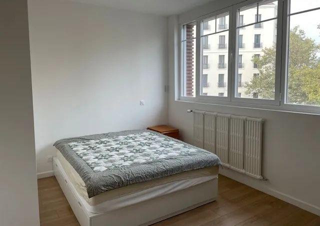 
                                                Location
                                                 Beau 2P meublé 52m² rénové avec toit terrasse 60m²