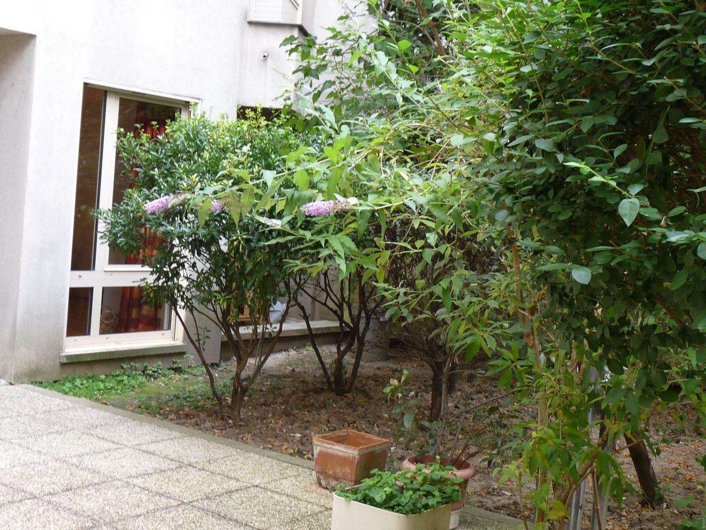
                                                Location
                                                 Beau 2P meublé 53m² sur jardin privatif