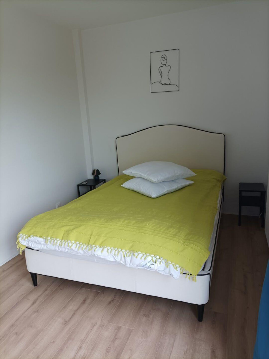 
                                                Location
                                                 Beau 2P meublé 55m² avec balcon