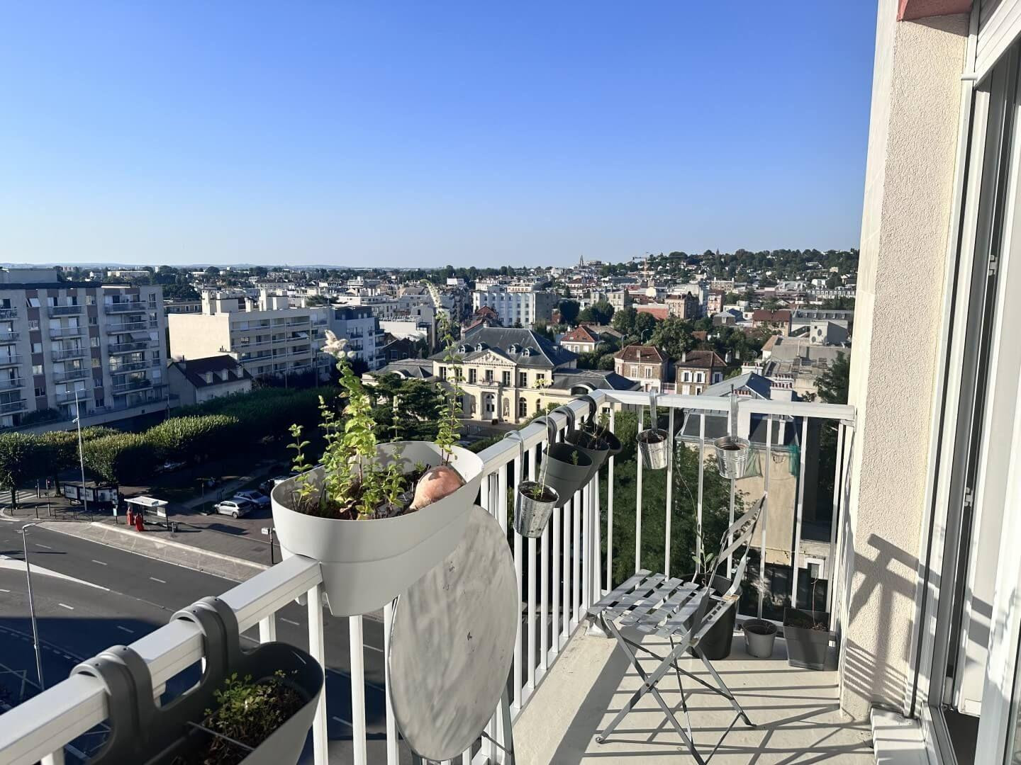 
                                                Location
                                                 Beau 2P meublé 55m² avec balcon sans vis-à-vis