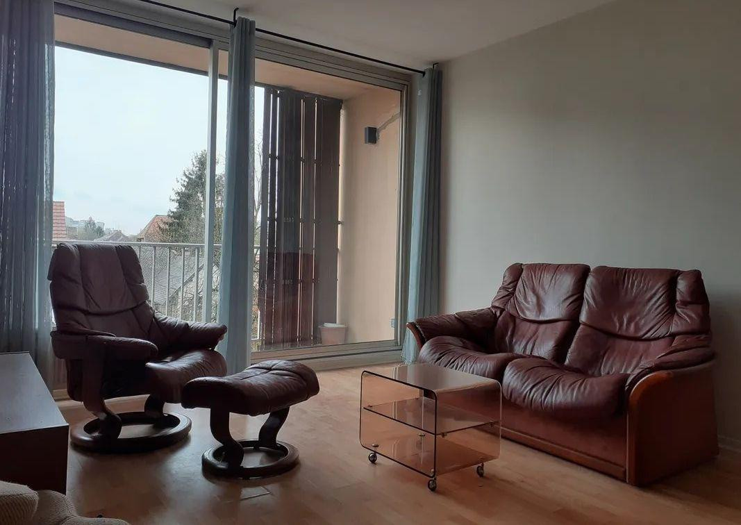 
                                                Location
                                                 Beau 2P meublé 55m² récemment rénové