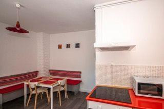 
                                                Location
                                                 Beau 2P meublé 64m2 refait à neuf