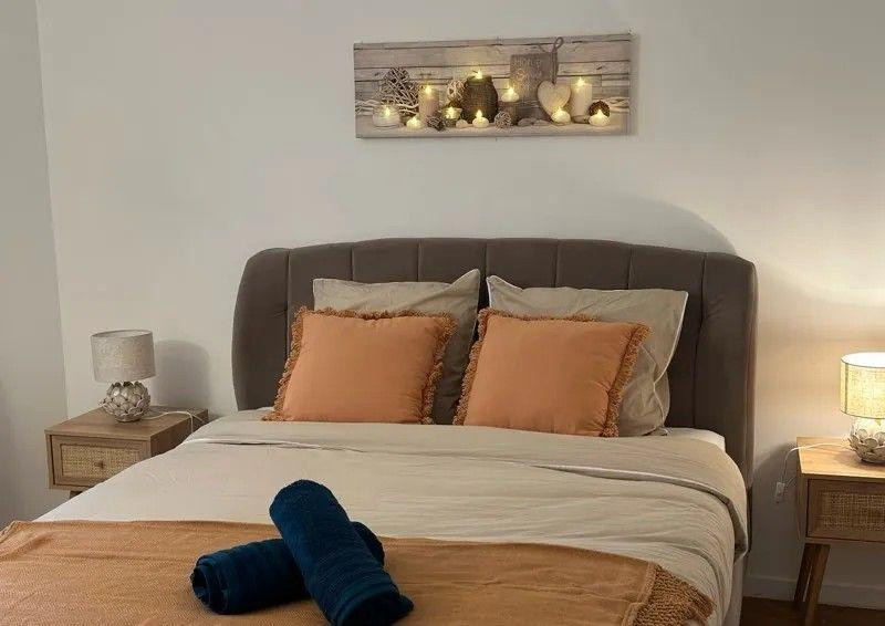 
                                                Location
                                                 Beau 2P meublé à neuf 58m² lumineux et confortable