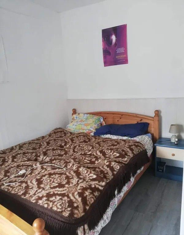 
                                                Location
                                                 Beau 2P meublé de 42m²