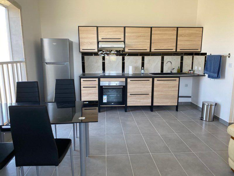 
                                                Location
                                                 Beau 2P meublé de 53m²