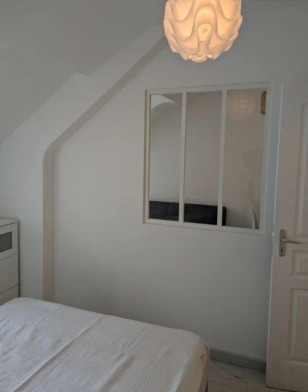 
                                                Location
                                                 Beau 2P meublé et rénové 25m² vue place Graslin