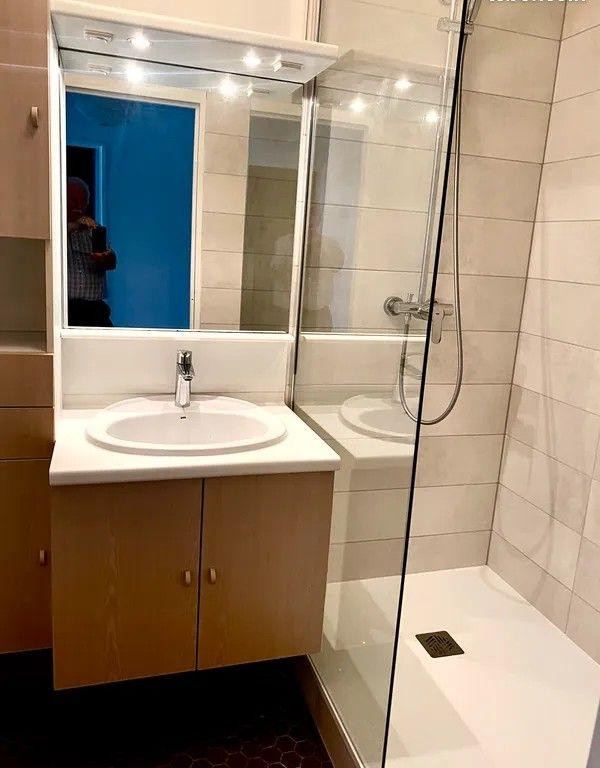 
                                                Location
                                                 Beau 2P meublé et rénové 46m² proche gare