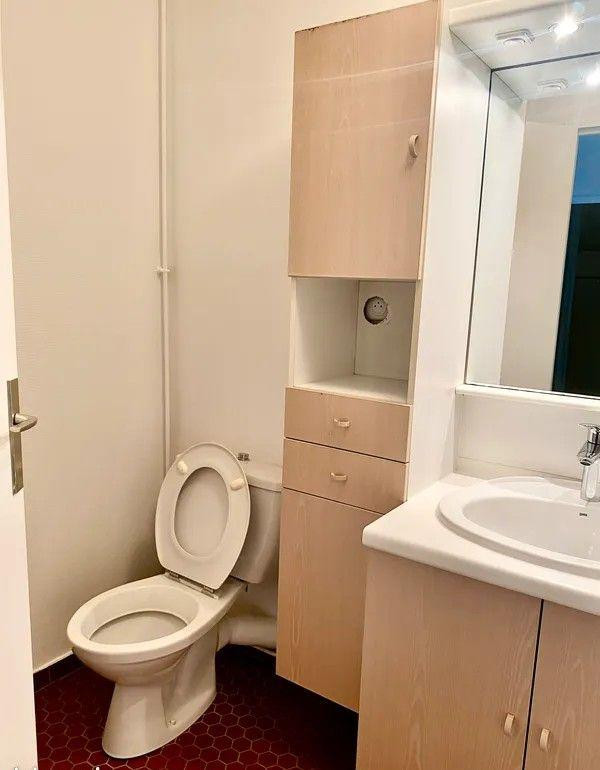 
                                                Location
                                                 Beau 2P meublé et rénové 46m² proche gare