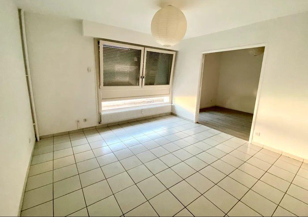 
                                                Location
                                                 Beau 2P meublé et rénové 46m² proche gare