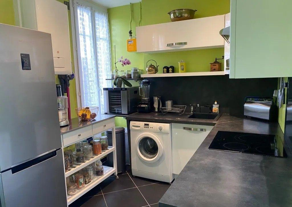 
                                                Location
                                                 Beau 2P meublé lumineux de 42m²