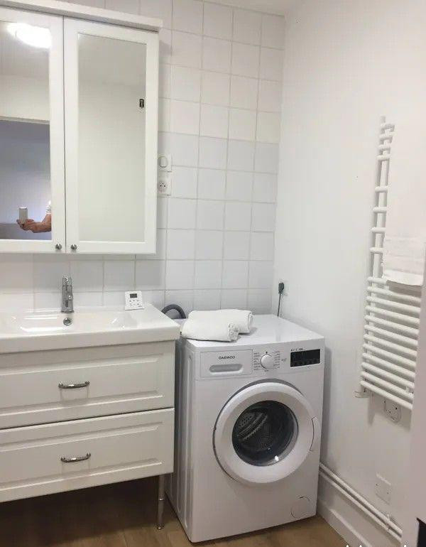 
                                                Location
                                                 Beau 2P meublé rénové 31m² plein sud avec terrasse