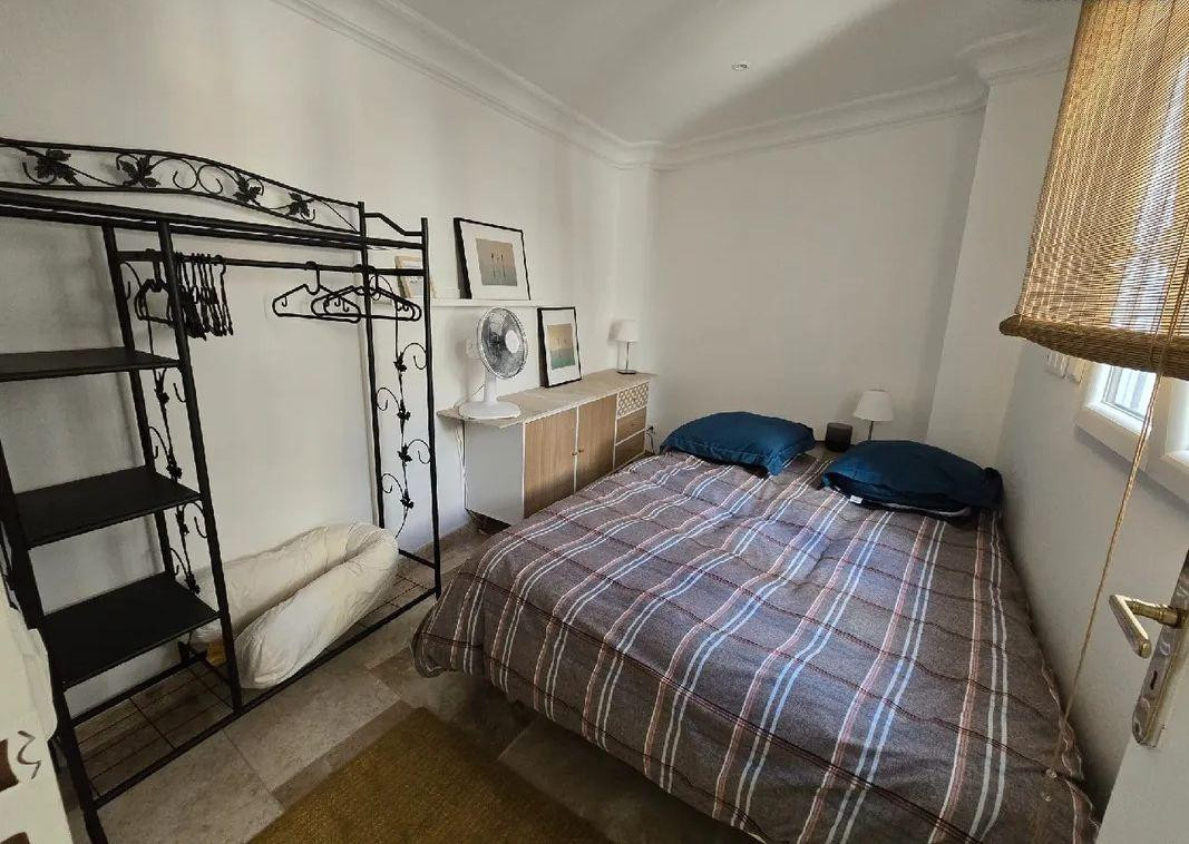 
                                                Location
                                                 Beau 2P meublé + terrasse et jardin partagé 200m²