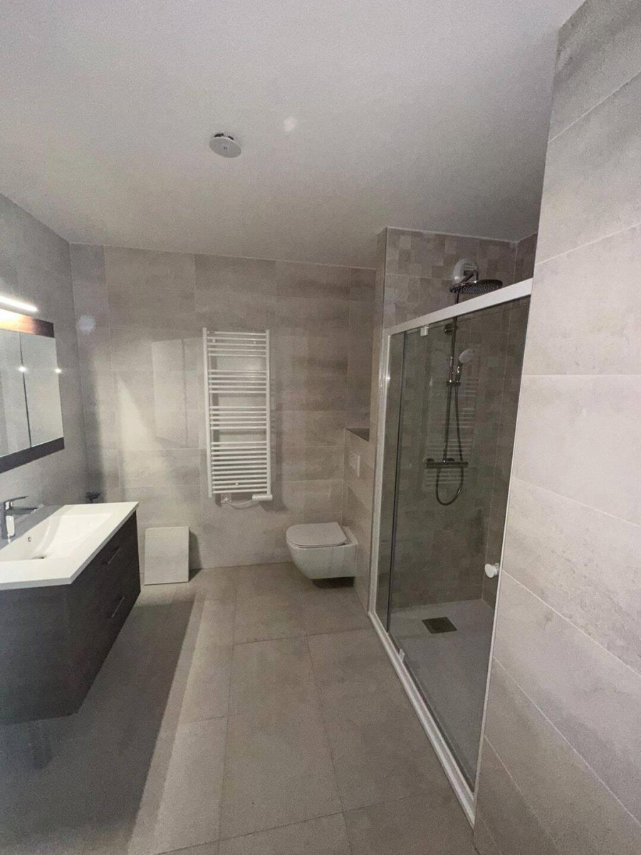 
                                                Location
                                                 Beau 2P neuf 47m²