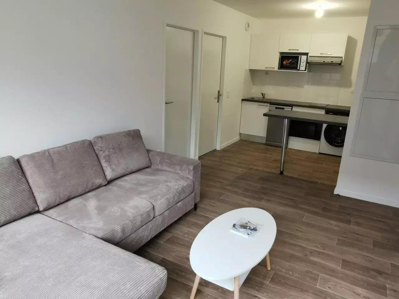 
                                                Location
                                                 Beau 2P neuf T2 totalement équipé 38m²