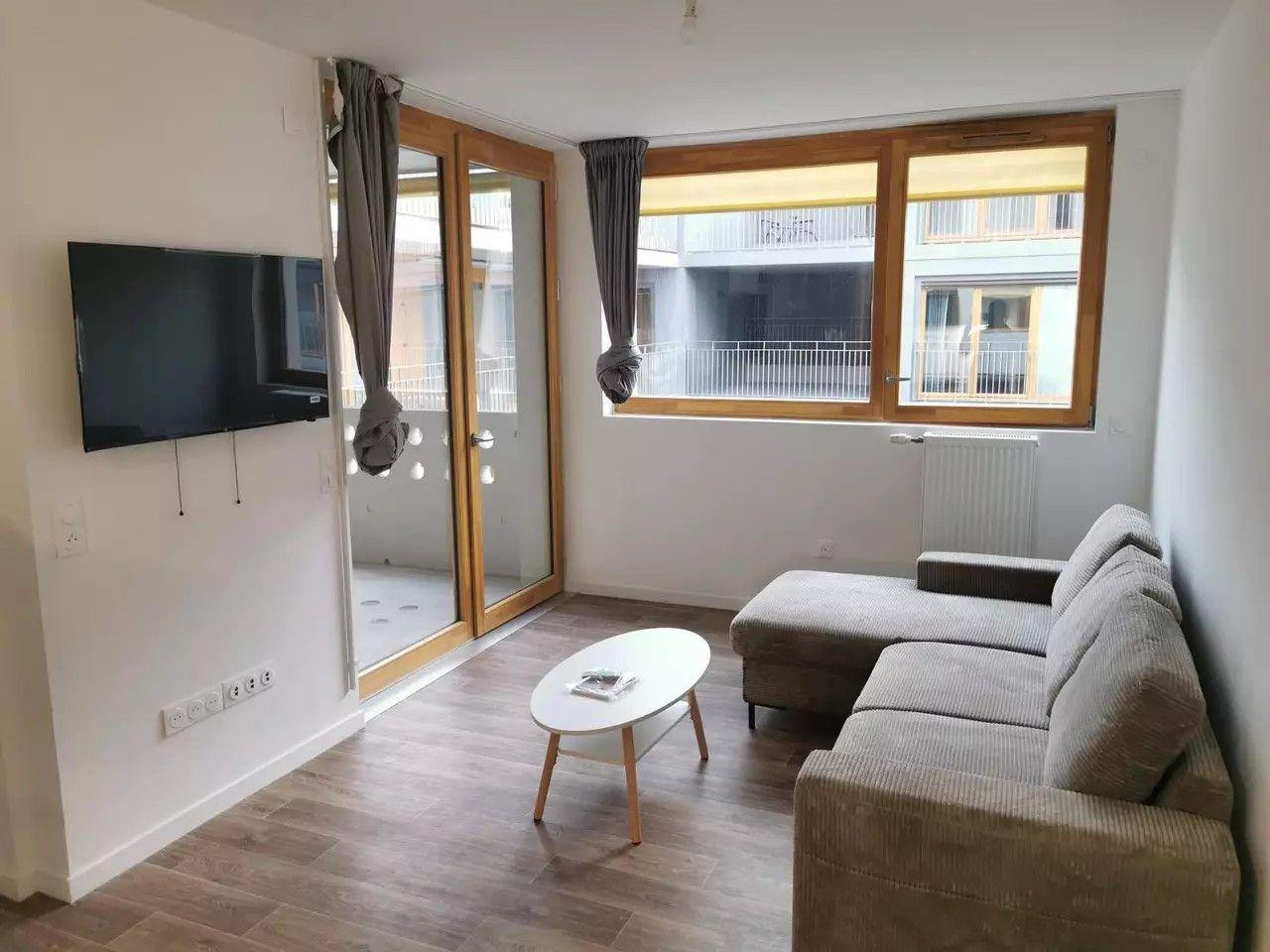 
                                                Location
                                                 Beau 2P neuf T2 totalement équipé 38m²