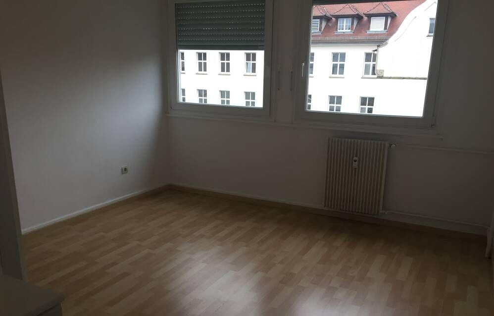 
                                                Location
                                                 Beau 2P non meublé de 40m²