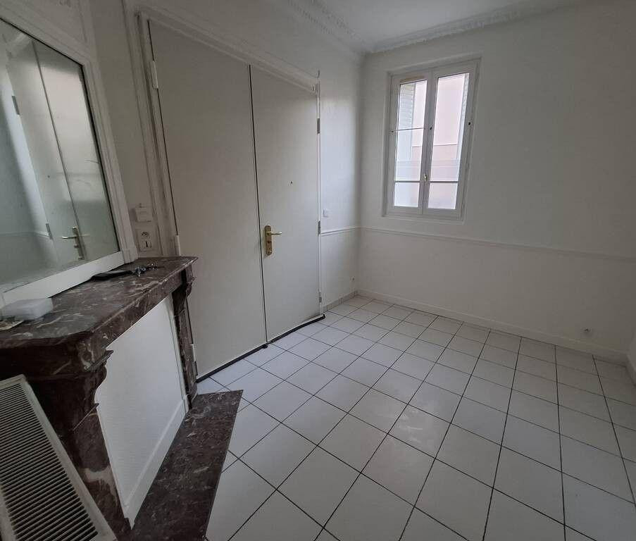 
                                                Location
                                                 BEAU 2P RDC 38M2 A VINCENNES ENTIEREMENT RENOVE