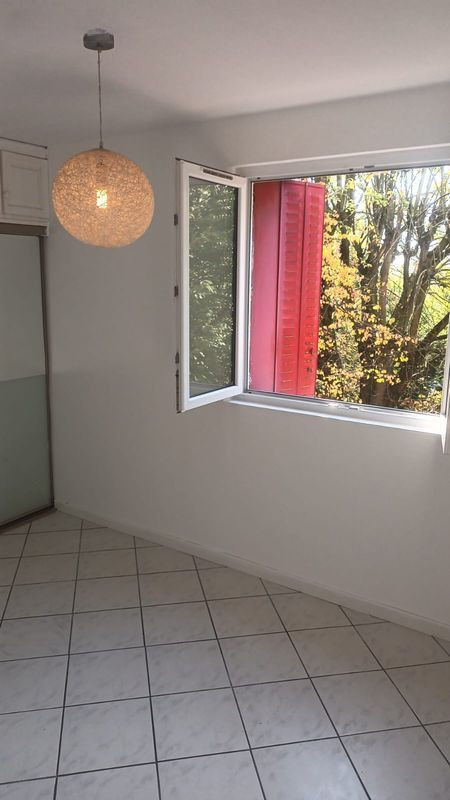 
                                                Location
                                                 Beau 3/4P rénové 59m² avec cave et parking