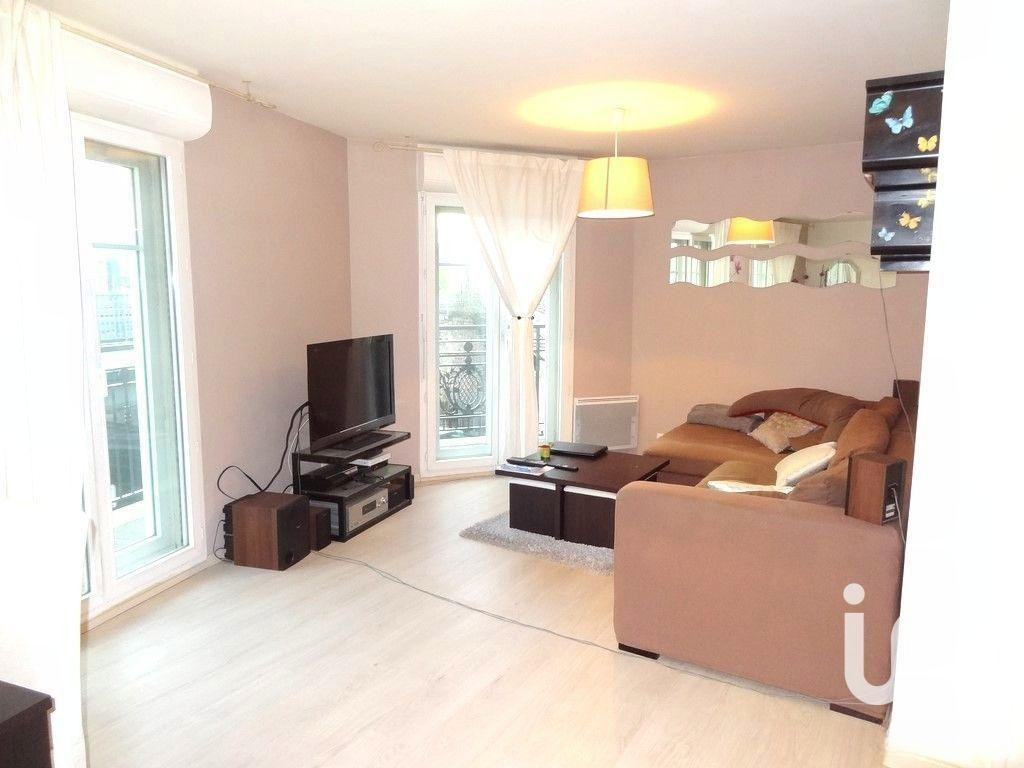 
                                                Location
                                                 Beau 3 pièces 56m² lumineux