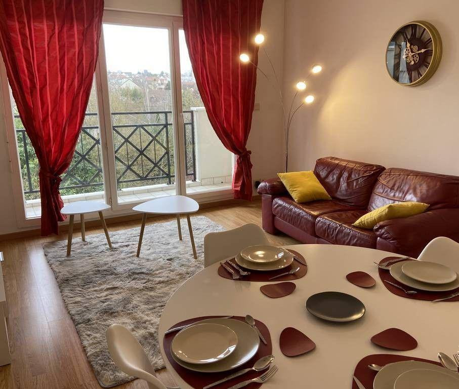 
                                                Location
                                                 Beau 3 pièces 58m² situé en face de la gare