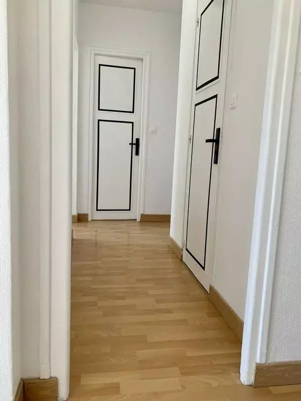 
                                                Location
                                                 BEAU 3 PIÈCES 62m² AVEC BALCON & PARKING