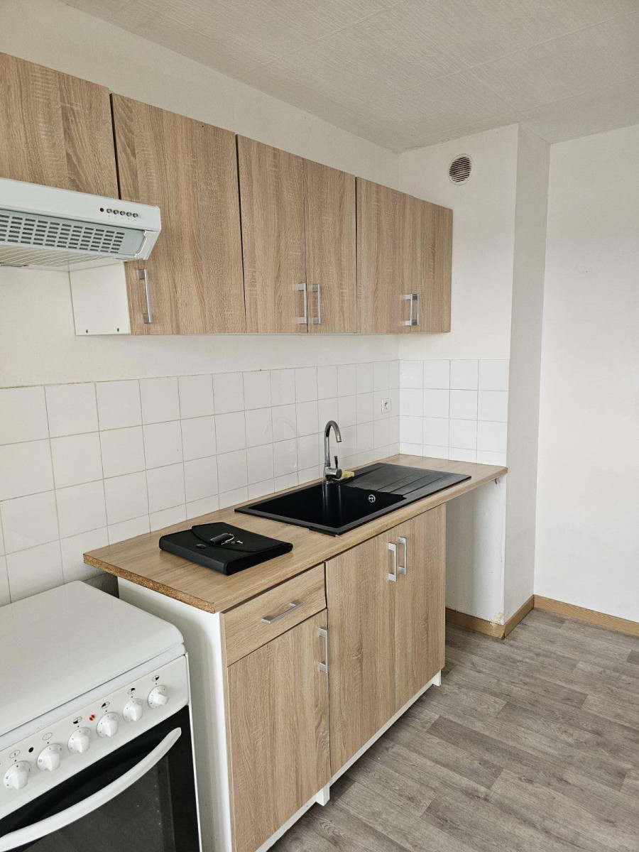 
                                                Location
                                                 Beau 3 pièces 64 m² avec terrasse