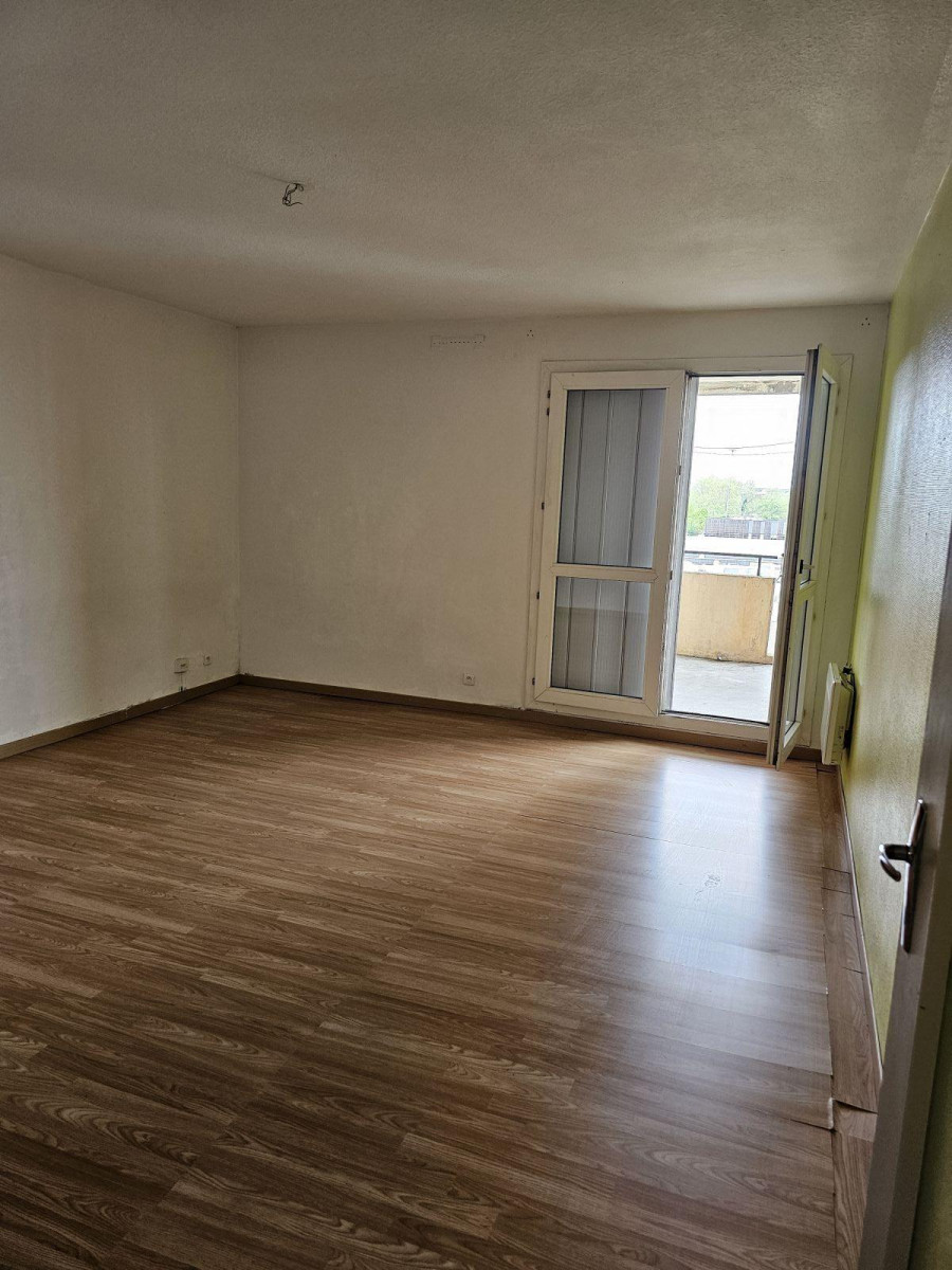 
                                                Location
                                                 Beau 3 pièces 64 m² avec terrasse