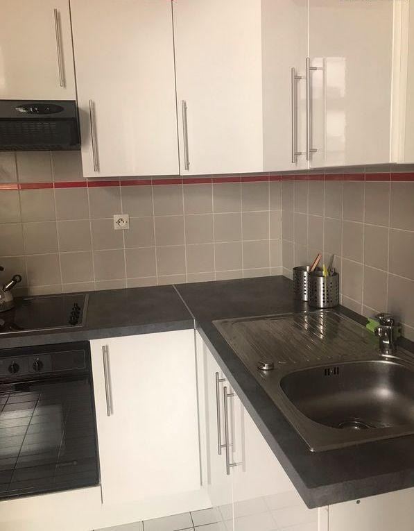 
                                                Location
                                                 Beau 3 pièces de 83m3 - 3 chambres