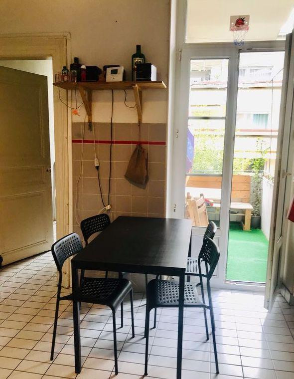 
                                                Location
                                                 Beau 3 pièces de 83m3 - 3 chambres