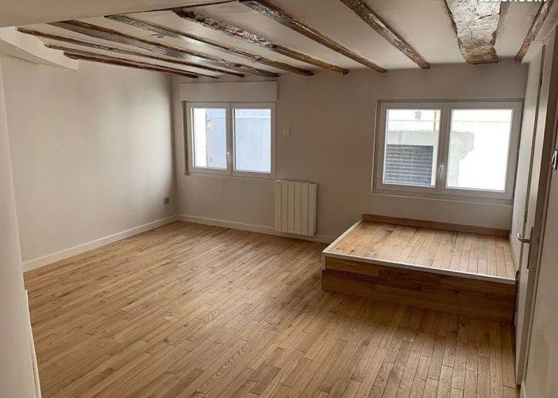 
                                                Location
                                                 Beau 3P 43m² en duplex quartier Saint Marc